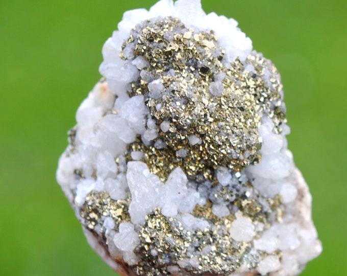 Pyrite & Calcite 41 grams - Peyrebrune, Montredon-Labessonnié, Castres, Tarn, Occitanie, France