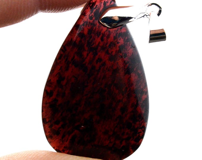 Rhodolite Garnet - 73 carats - natural stone cabochon pendant - Mozambique / FS95