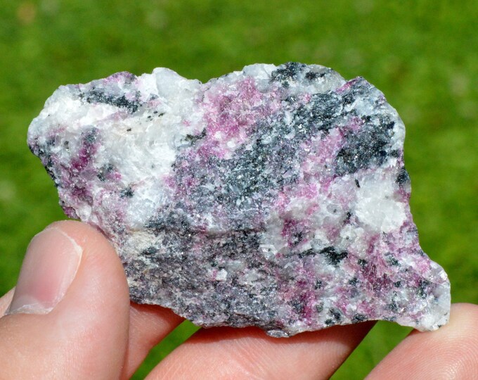 Eudialyte 26 grams - Norra Kärr, Gränna, Jönköping, Jönköping County, Sweden