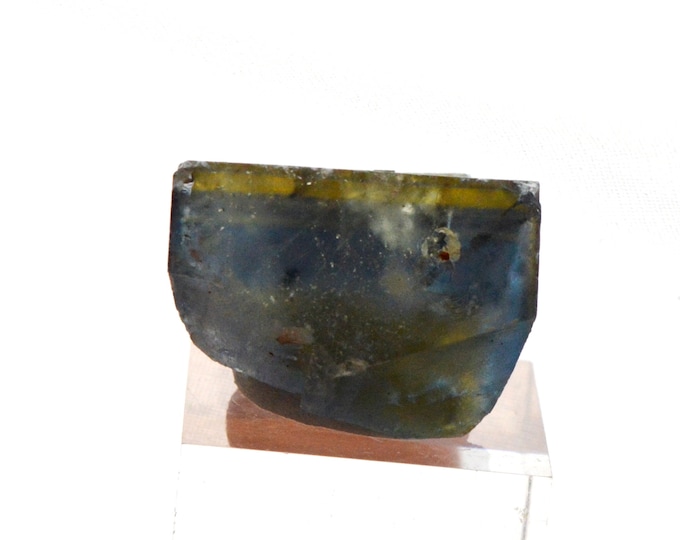 Fluorite 7 grams - Valzergues, Villefranche-de-Rouergue, Aveyron, Occitanie, France