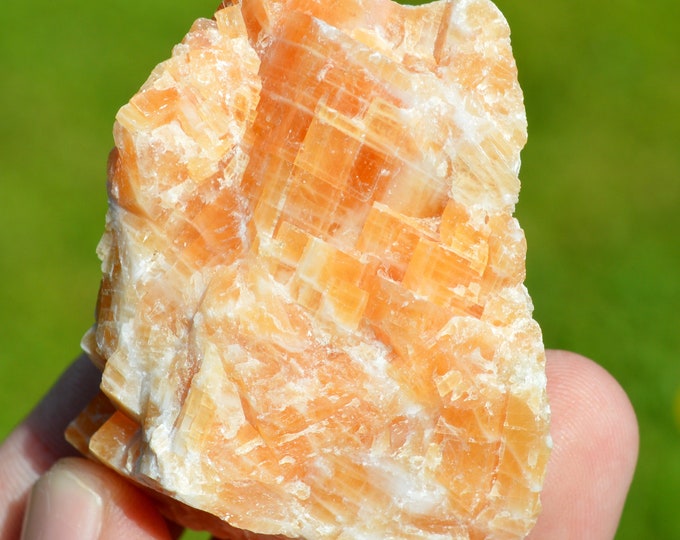 Orange calcite 81 grams - Brazil