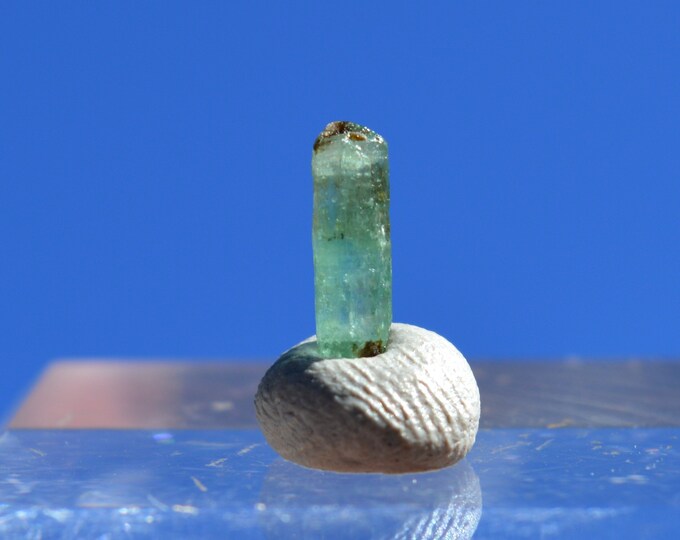 Emerald 0.75 carats - Bazarak District, Panjshir, Afghanistan