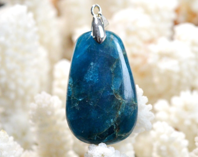 Apatite 69 carats - pendentif cabochon pierre naturelle - Madagascar / FC96