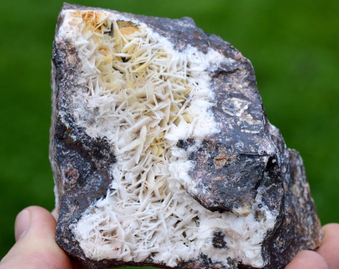 Baryte 695 grams - Les Redoutières Mine, Chaillac Mines, Chaillac, Le Blanc, Indre, Centre-Val de Loire, France