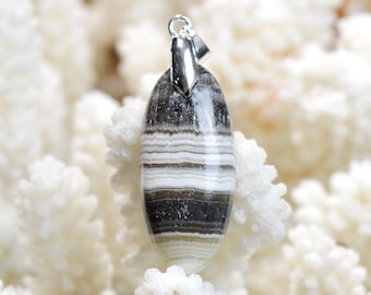 26 carat calcite - natural stone cabochon pendant - Mexico / EJ89