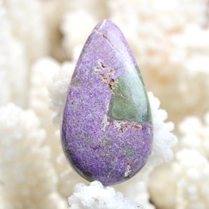 Stichtite & Serpentine 33 carats - cabochon pierre naturelle - Tasmania, Australie // DX8