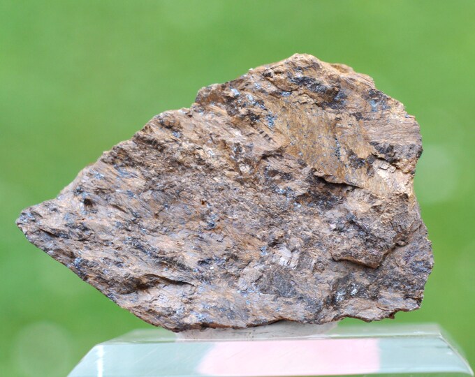 Enstatite var. Bronzite 42 grams - Mangabal I intrusion, Sanclerlândia, Goiás, Brazil