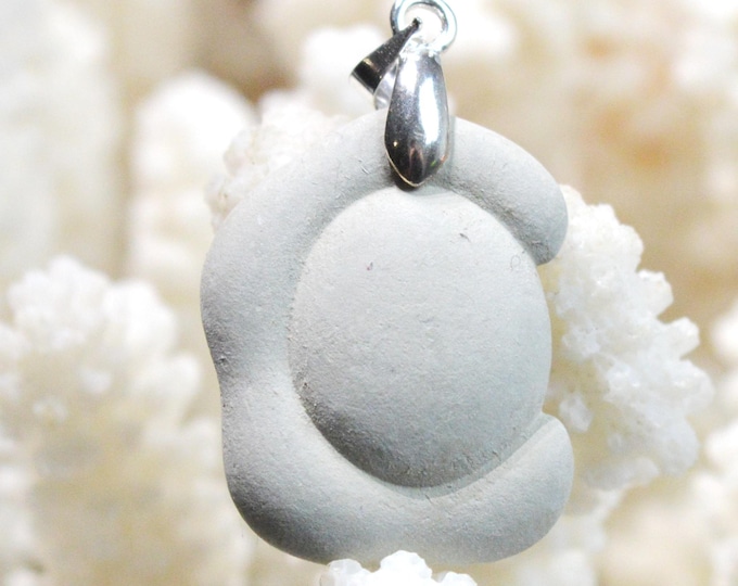 28-carat Fairy Stone - Natural Stone Pendant - Canada / FY30