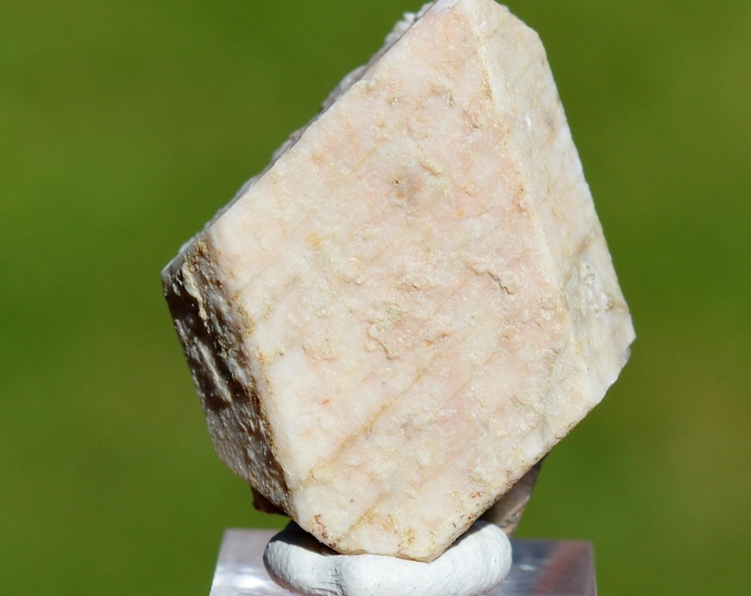 Orthoclase 13 grams - Four-la-Brouque ravine, Saint-Babel, Issoire, Puy-de-Dôme, Auvergne-Rhône-Alpes, France