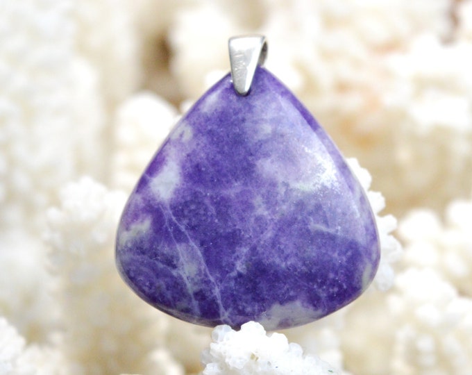 Sugilite 43.5 carats - natural stone cabochon pendant - South Africa // EI63