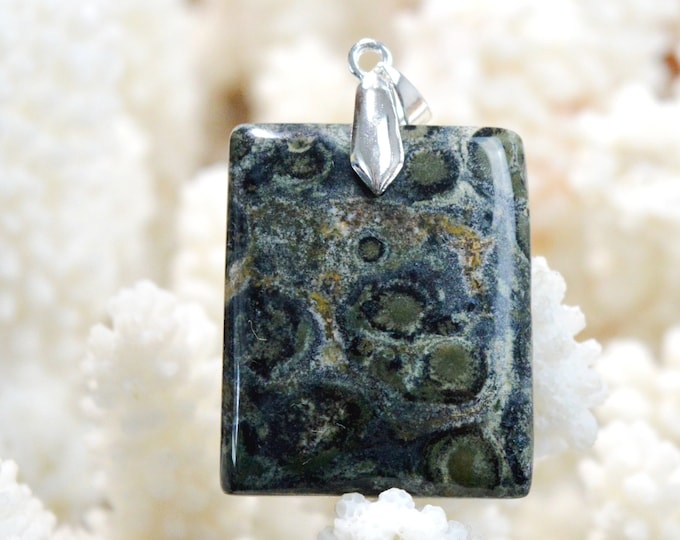 Rhyolite 52 carats - natural stone cabochon pendant - Iceland / EU55