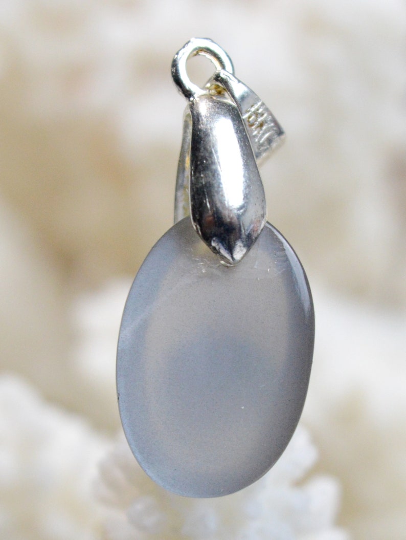 Inde Ref N47 pendentif cabochon pierre naturelle Pierre de lune noire 12 carats