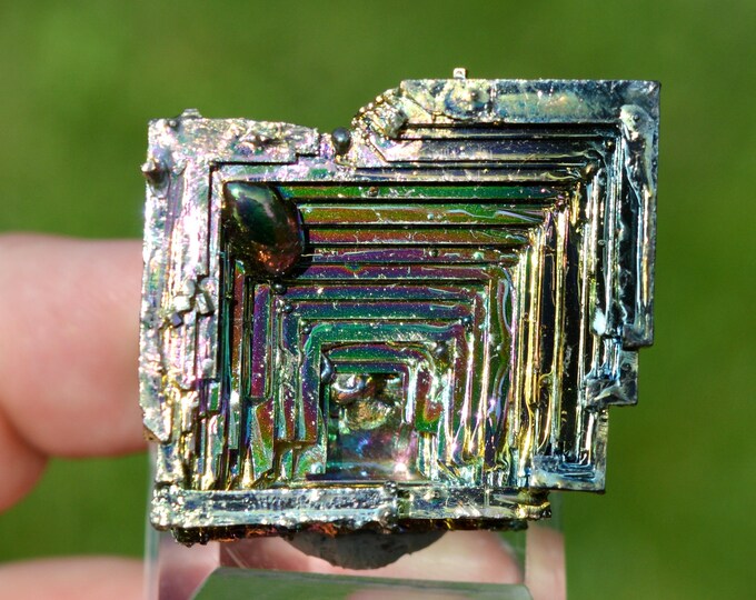 Bismuth metallic crystals 67 grams - Lab grown