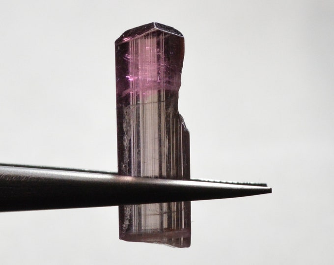 Natural terminated bicolor tourmaline 5.83 carats Natural terminated bicolor tourmaline