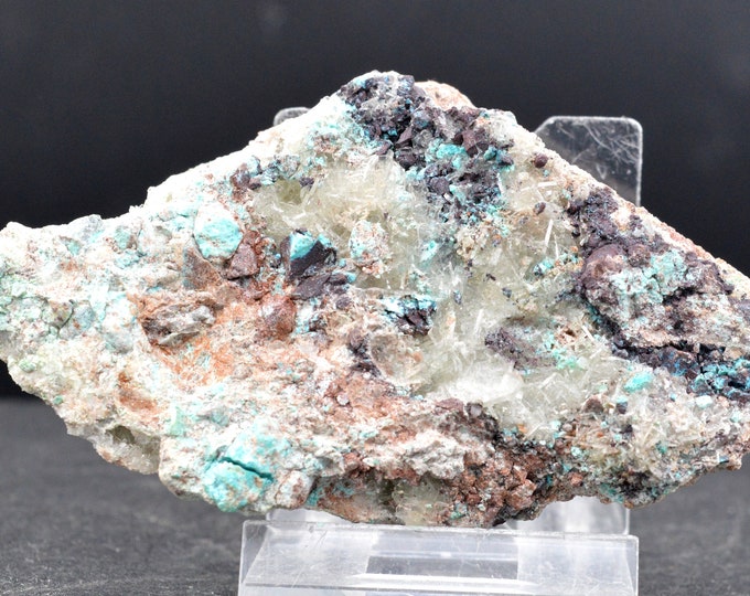 Chrysocolla & Goethite Barite 101 grams - Milpillas Mine, Municipio de Cananea, Sonora, Mexico