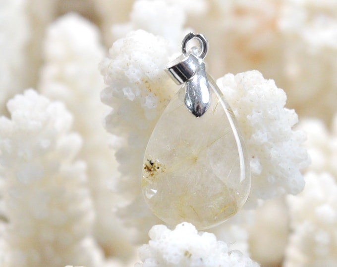 14 carat rutilated quartz - natural stone cabochon pendant - Brazil / FK44