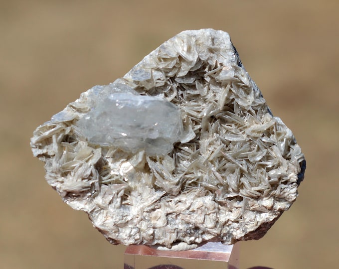 Beryl var. Goshenite 46 grams - Mount Xuebaoding, Songpan Co., Ngawa Autonomous Prefecture, Sichuan, China