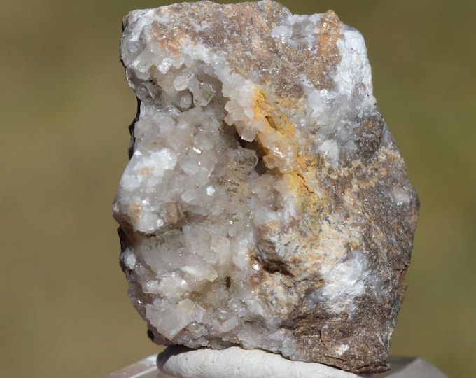 Calcite 27 grams - L'Argentolle, Saint-Prix, Autun, Saône-et-Loire, Burgundy-Franche-Comté, France