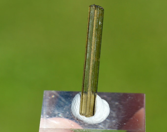 Clinozoisite 1.15 carats - Tormiq valley, Haramosh Mts., Skardu District, Gilgit-Baltistan, Pakistan