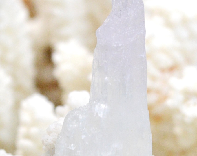 Kunzite 81 carats - natural stone pendant - Pakistan // CC54