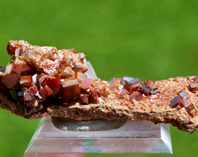 Vanadinite 62 grams - ACF Mine, Mibladen, Aït Oufella Caïdat, Midelt Circle, Midelt Province, Drâa-Tafilalet Region, Morocco