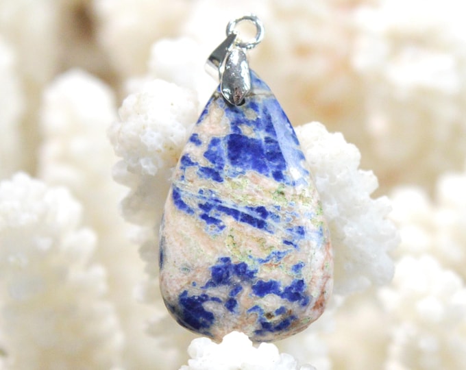 13-carat Sodalite - natural stone cabochon pendant - Namibia / FX22