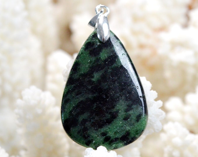 36 carat Zoisite - natural stone cabochon pendant - Tanzania // DQ54