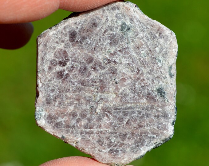 Corundum var. ruby 60 grams - Gogogogo, Ampanihy, Atsimo-Andrefana, Madagascar
