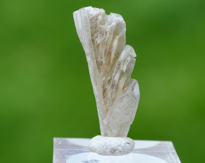 Gaylussite 0.7 grams - Kanem Region, Chad
