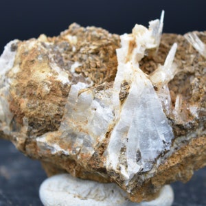 Aragonite - 47 grams - Usclas-du-Bosc quarry (Loiras quarry; Pioch Camp quarry), Usclas-du-Bosc, Hérault, Occitanie, France