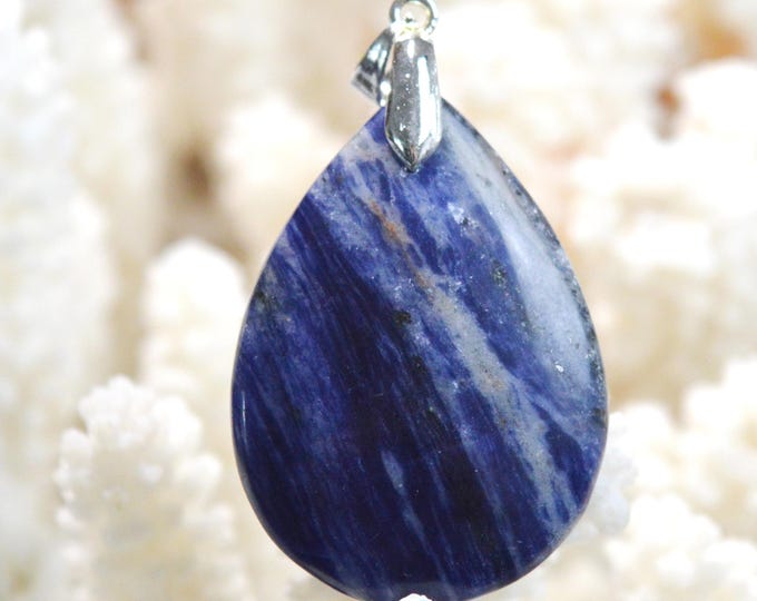 53-carat Sodalite - natural stone cabochon pendant - Namibia / FX18