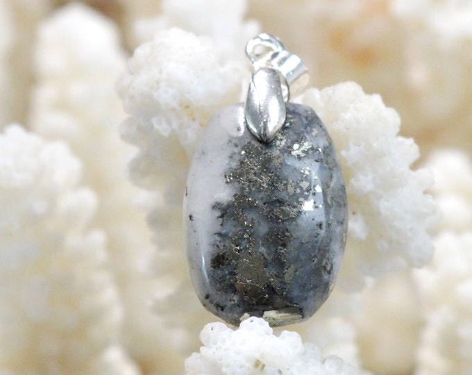 Quartz & Pyrite 16 carats - natural stone cabochon pendant - Italy / FM44 - RARE