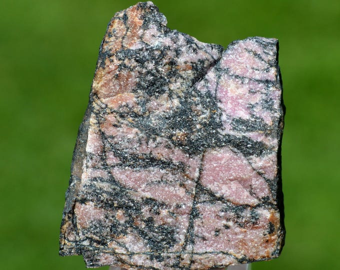 Rhodonite 84 grams - Woods Mine, Inglis Co., New South Wales, Australia