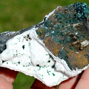Malachite & Quartz 203 grams - Tantara Mine, Shinkolobwe, Kambove Territory, Haut-Katanga, DR Congo