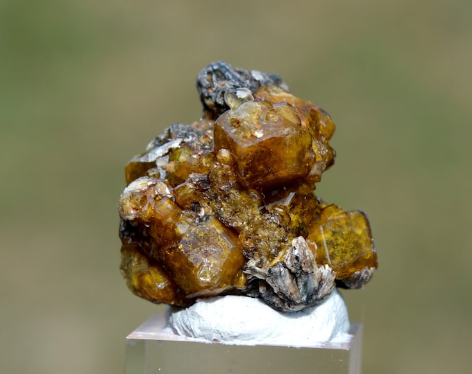 Grossular Garnet & Chlorochlore 12 grams - Sandaré, Sandaré Commune, Nioro du Sahel Circle, Kayes Region, Mali