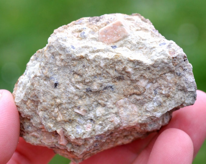 Orthoclase 149 grams - Four-la-Brouque ravine, Saint-Babel, Issoire, Puy-de-Dôme, Auvergne-Rhône-Alpes, France