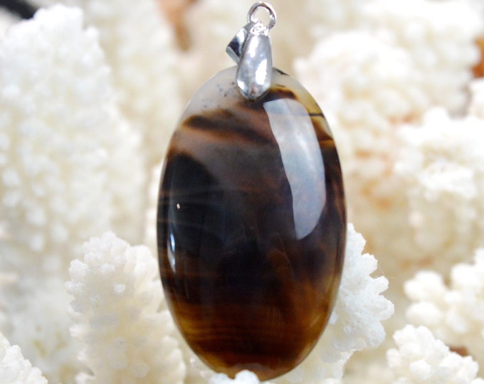 58 carat agate - natural stone cabochon pendant - Brazil // DS47