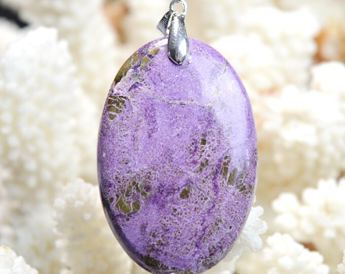 Stichtite & Serpentine 66 carats - natural stone cabochon pendant - Tasmania, Australia // DX31
