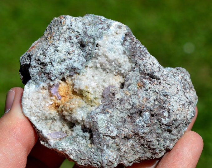 Amethyst & Calcite 270 grams - Capurru Quarry, Osilo, Sassari Province, Sardinia, Italy