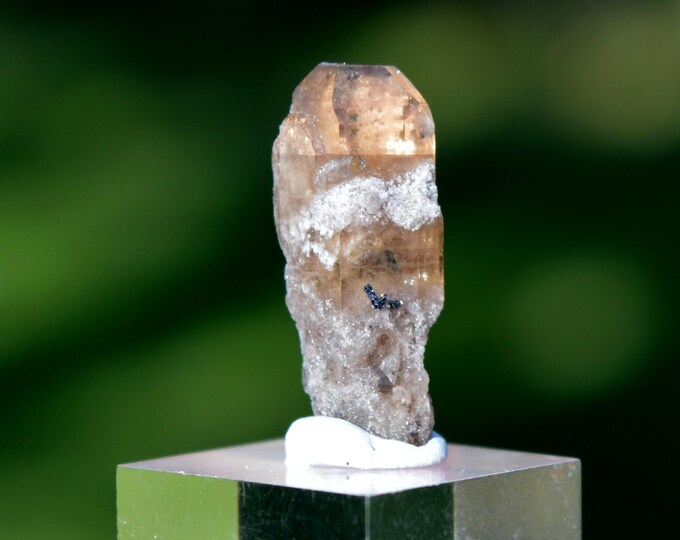 Topaz 2.7 grams - Topaz Mountain, Thomas Range, Juab County, Utah, USA