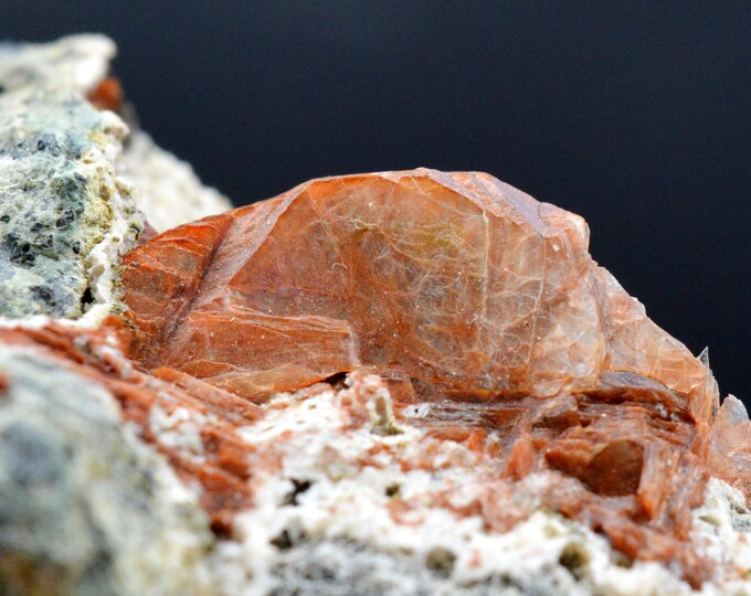 Heulandite - 58 grams - Fassa Valley, Trento Province, Trentino-Alto Adige, Italy
