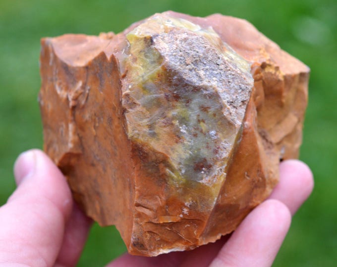 Resinite opal 613 grams - Saint-Jean-des-Ollières, Clermont-Ferrand, Puy-de-Dôme, Auvergne-Rhône-Alpes, France