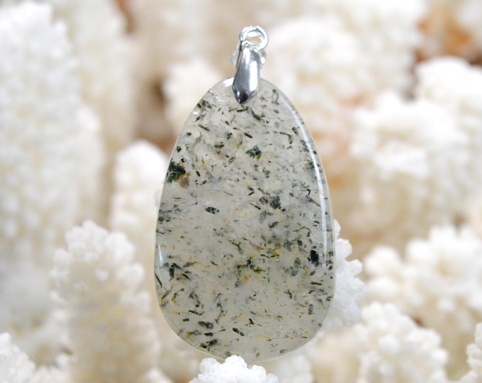 42-carat Epidote Quartz - Natural Stone Cabochon Pendant - China / GB42