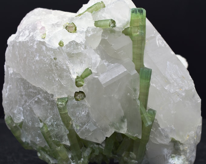 Watermelon Tourmaline on Quartz - 576 grams - Pederneira mine, São José da Safira, Minas Gerais, Brazil