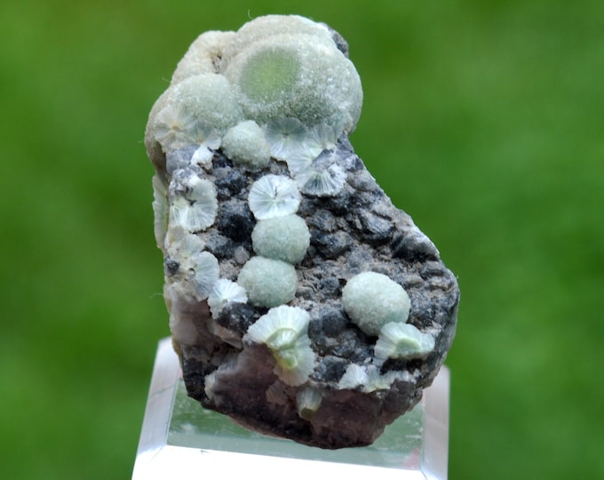Wavellite 31 grams - Mauldin Mountain, Montgomery Co., Arkansas, USA