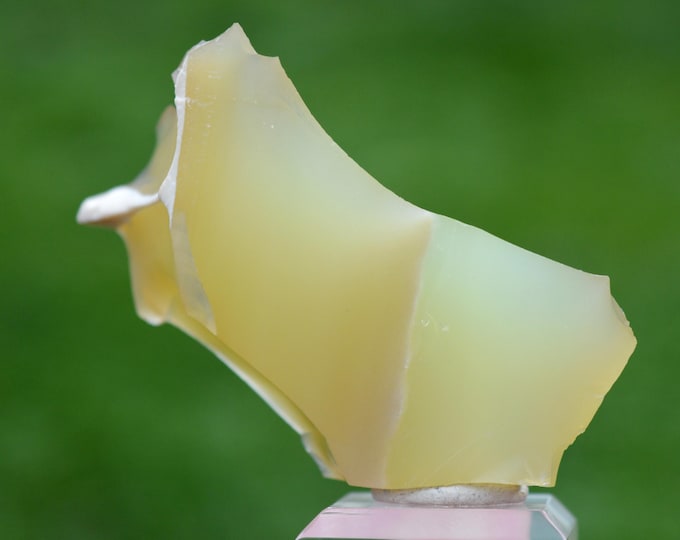 Opal 47 grams - Opal Butte, Morrow Co., Oregon, USA