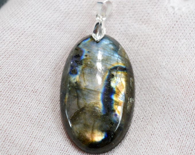76 carat Labradorite - natural stone cabochon pendant - Madagascar / GC34