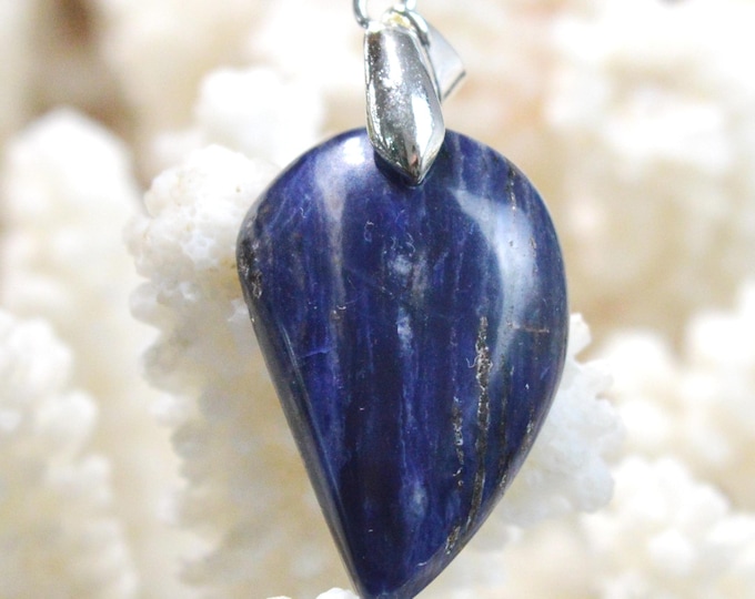 24-carat Sodalite - natural stone cabochon pendant - Namibia / FX31