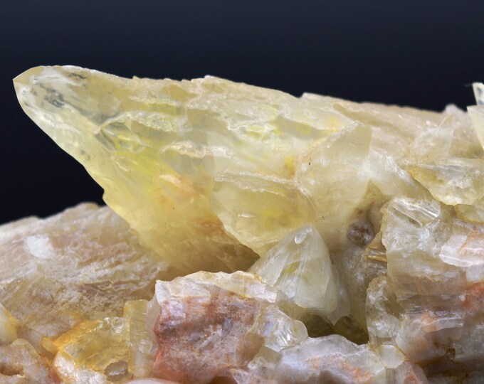 Calcite & fluorite 425 grams - Loralai District, Balochistan Region, Pakistan