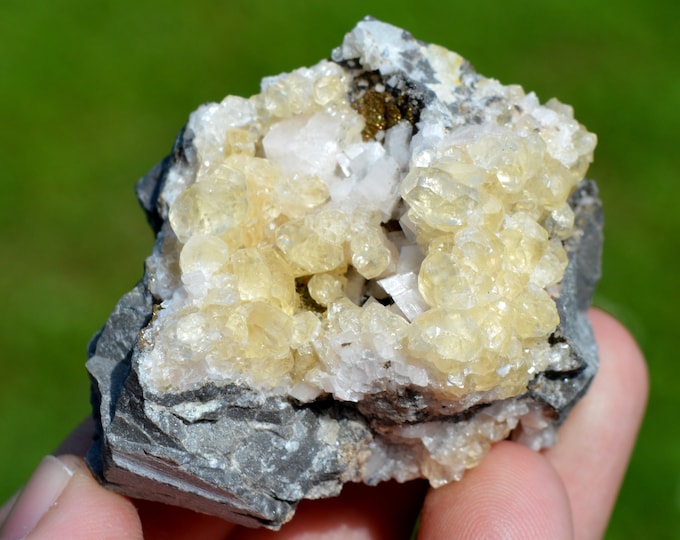 Dolomite & Calcite 95 grams - Anduze, Gard, Occitanie, France